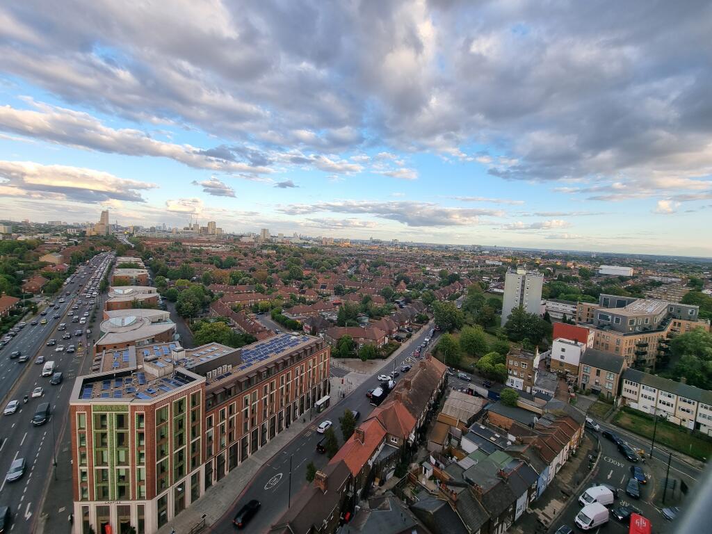 Apartment in London - View 5