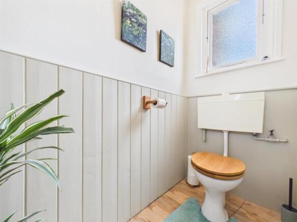 WC: