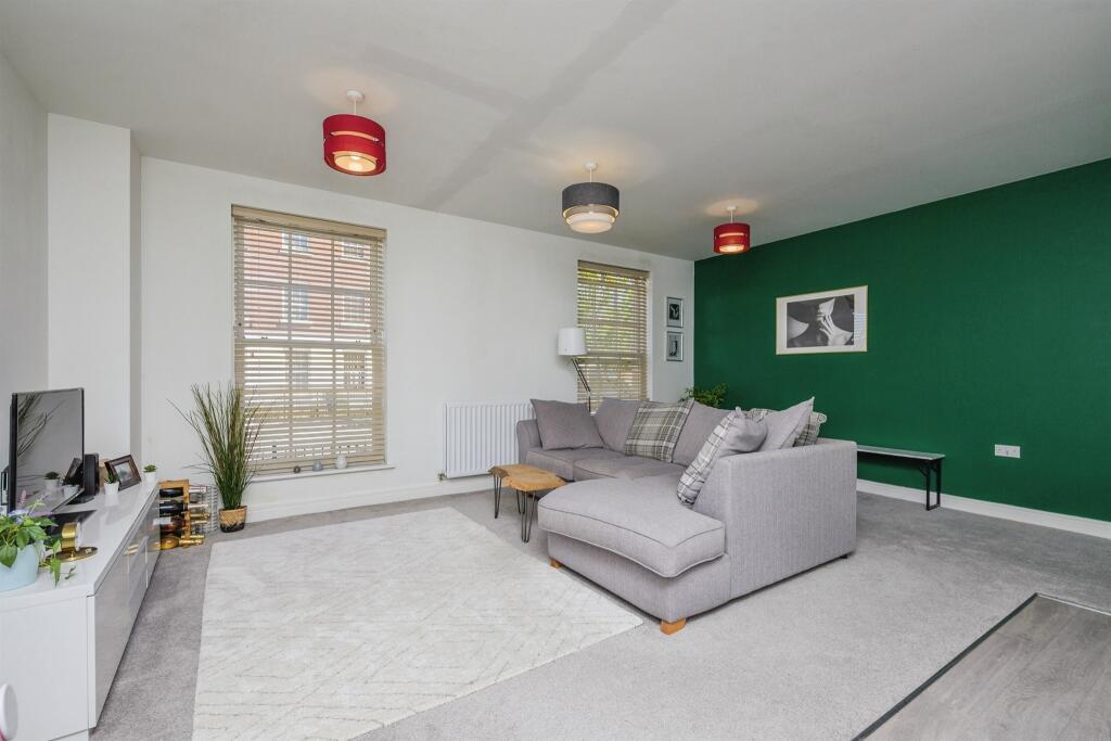 Apartment in South Hams, Brixton - View 5