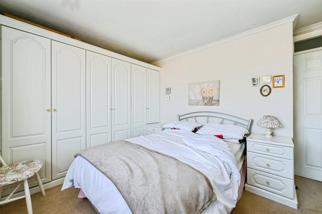 House in Rushcliffe, Cotgrave - More
