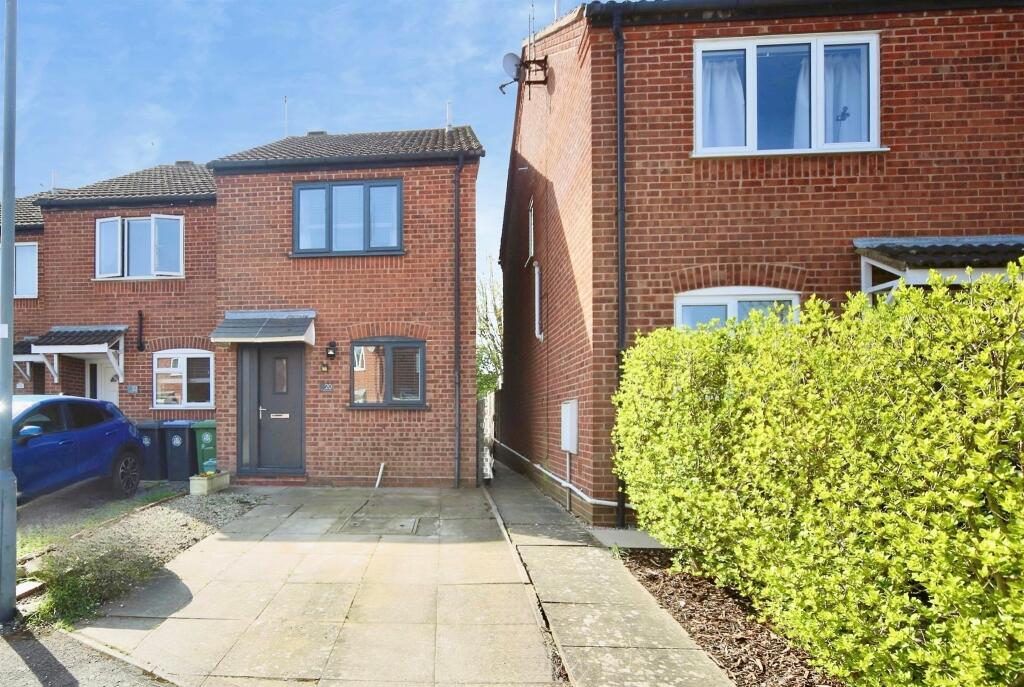 Main image of property: Manston Drive, Wellesbourne, Warwick