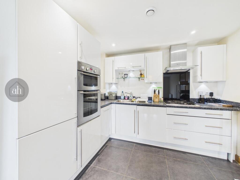 Apartment in Ipswich - View 2