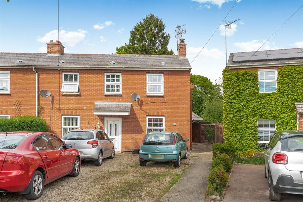 Main image of property: Easington Road, Banbury