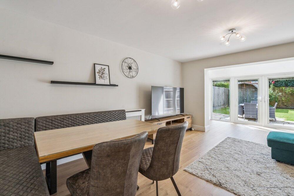 House in Hemel Hempstead - More