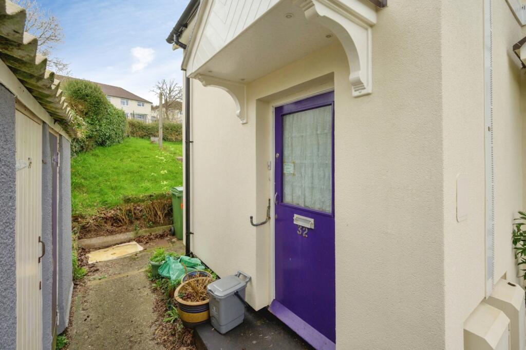 Norwich Avenue, Whitleigh, Plymouth, PL5 photo 2