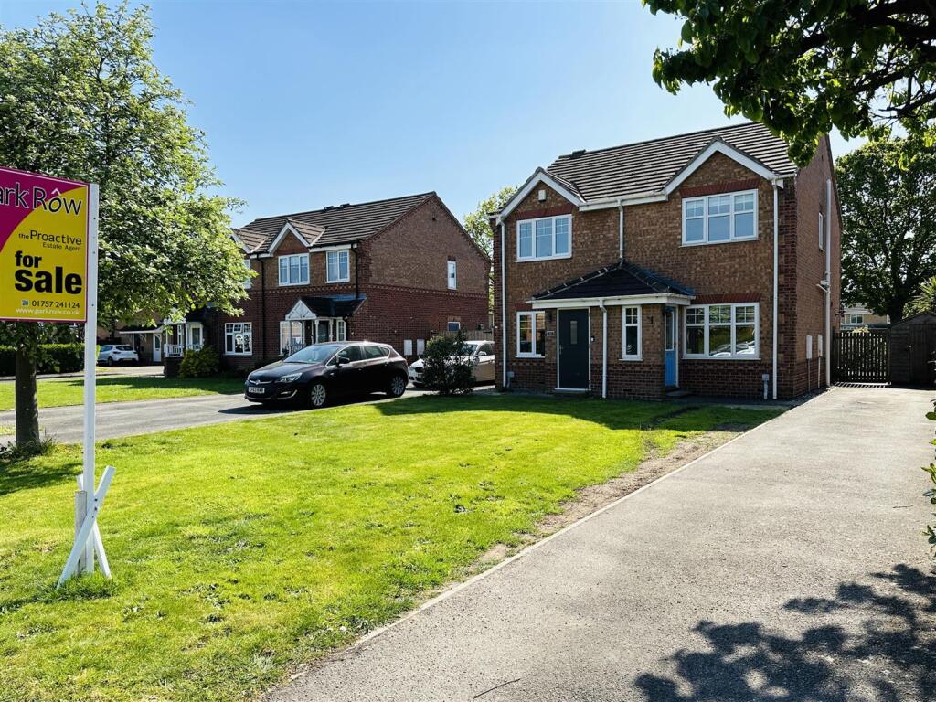 Main image of property: Kirkby Avenue, Selby