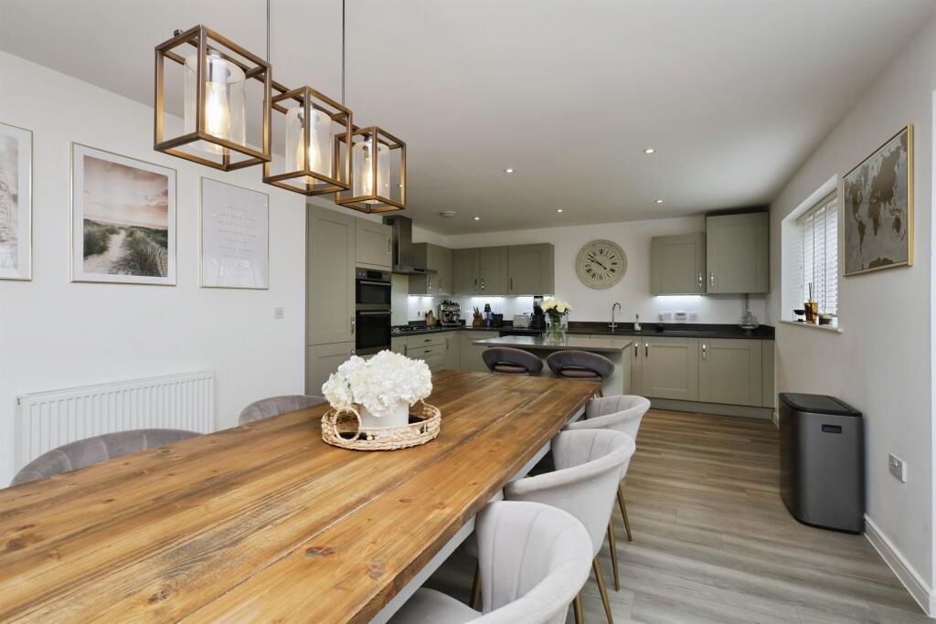 Hawthorn Way, Hellingly, Hailsham photo 4