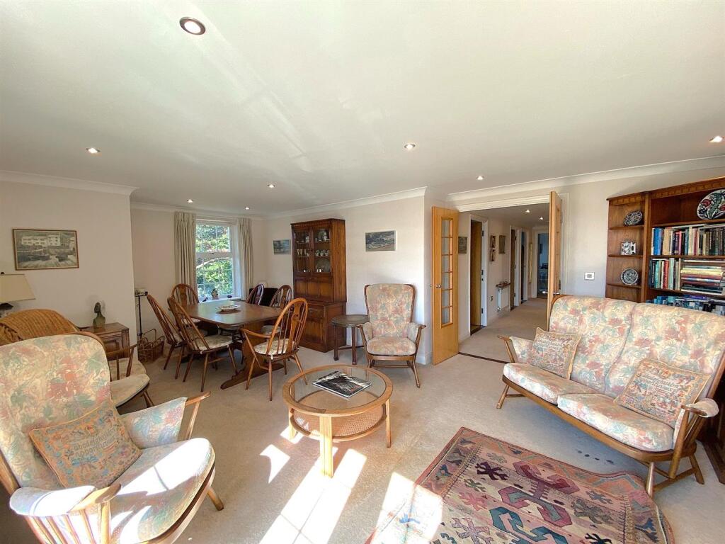 Apartment in Bexhill-on-Sea, Collington - View 4