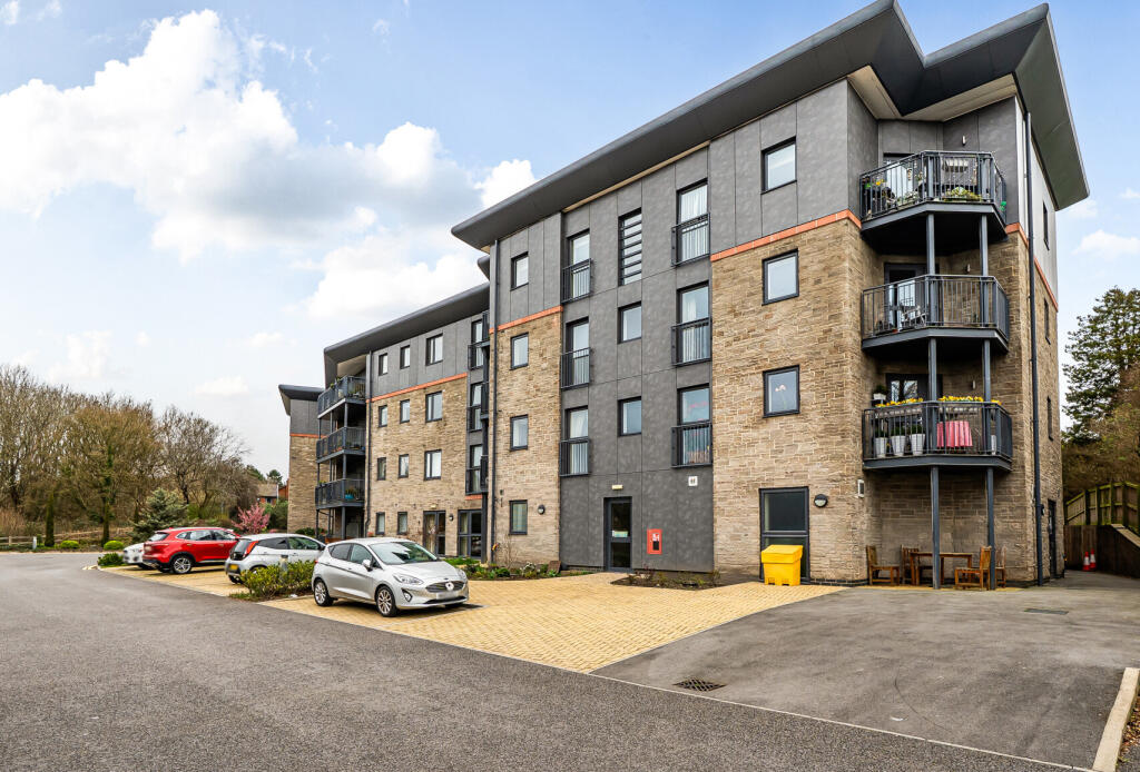 Main image of property: High Street, Hanham, Bristol, Gloucestershire, BS15