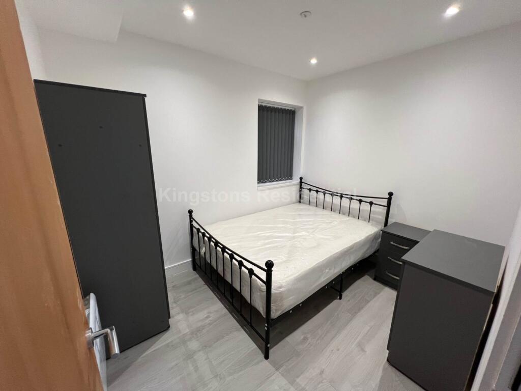 Apartment in Cardiff, Maindy, Cathays - View 4
