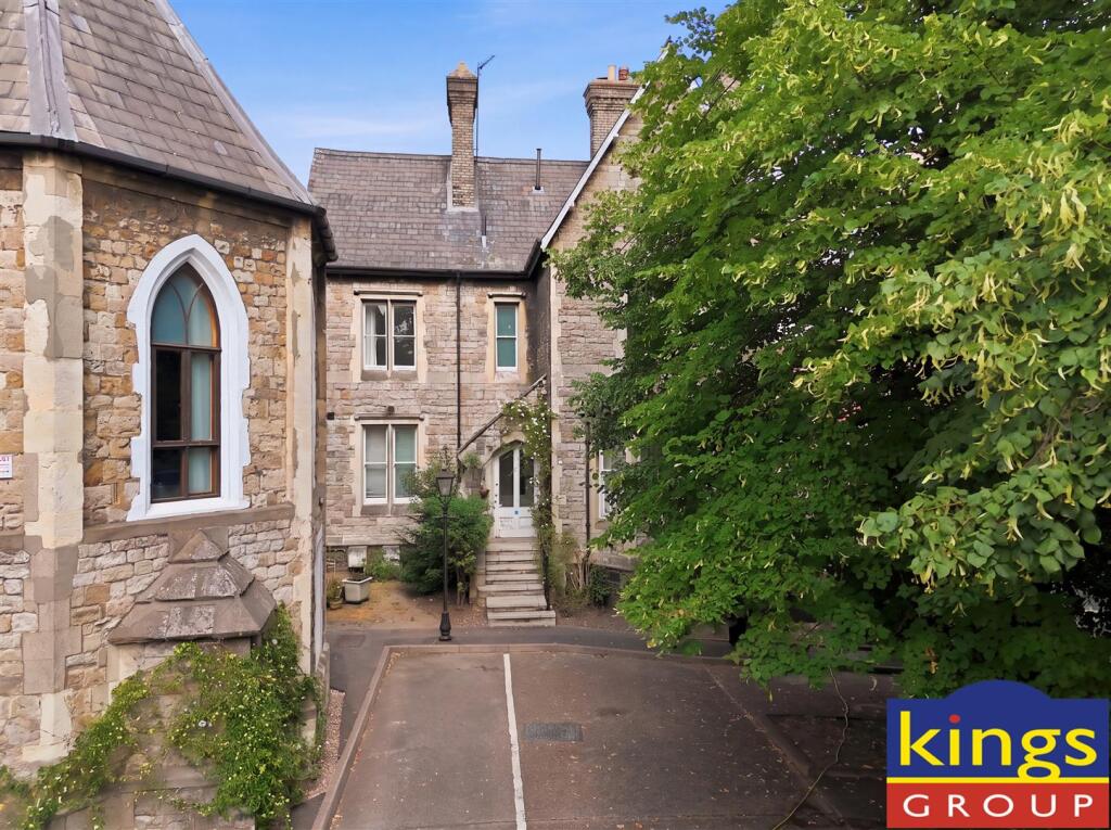 Main image of property: St. James Court, Edmonton, N18