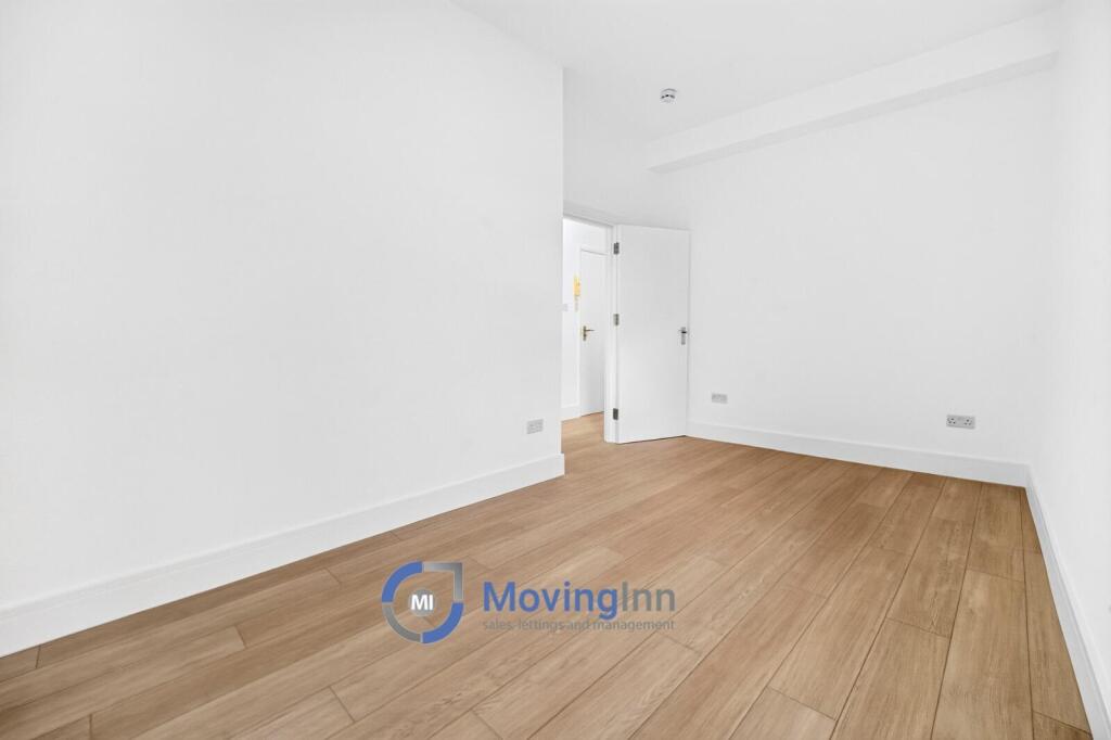 Apartment in London - View 4