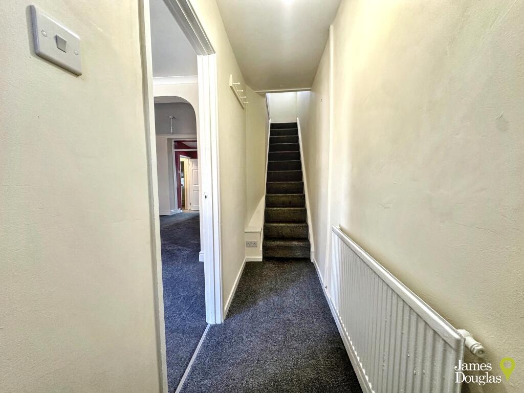 House in Cardiff, Rhondda Cynon Taf - View 4