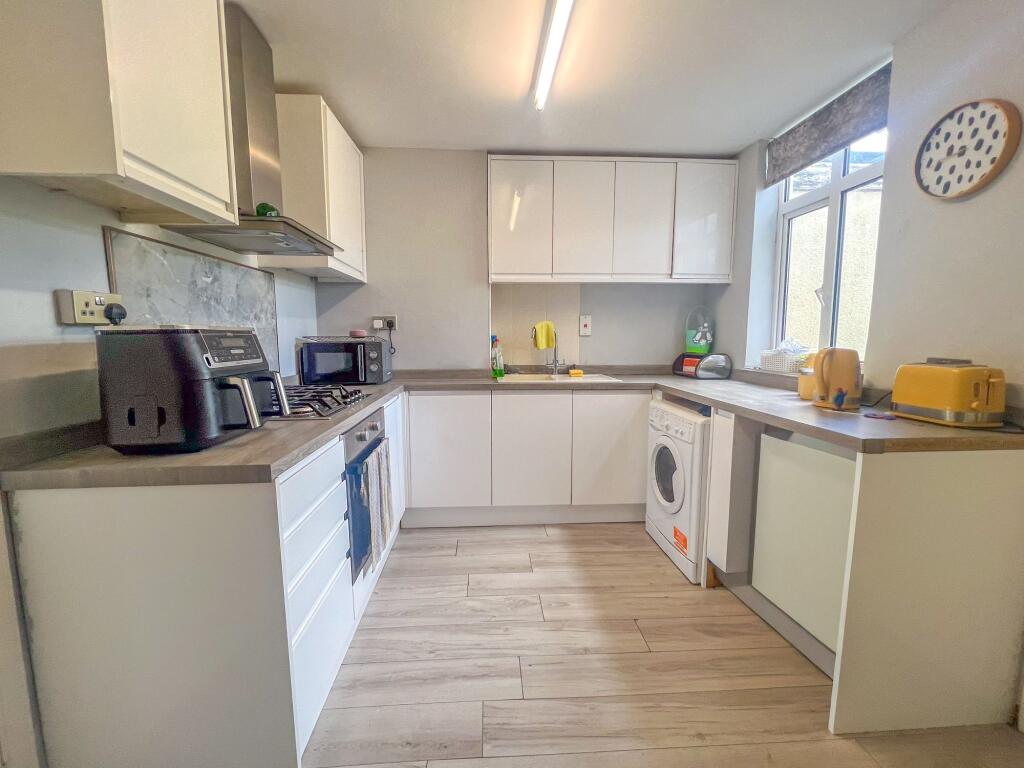 Heath End Road, Nuneaton, CV10 photo 3
