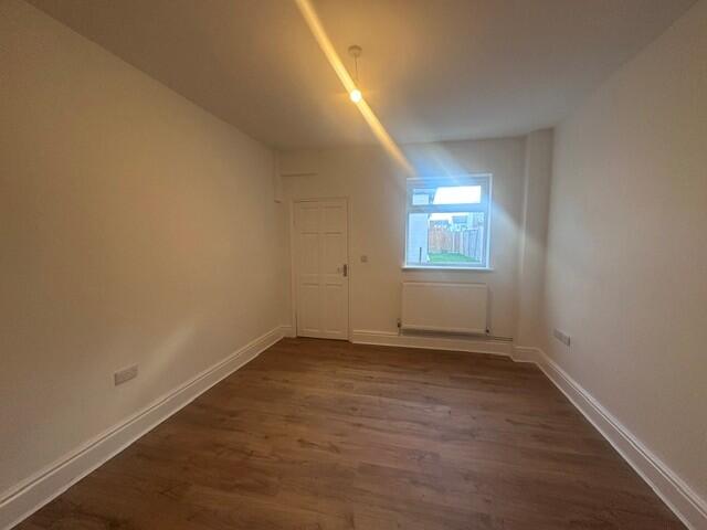 House in Dudley - View 5