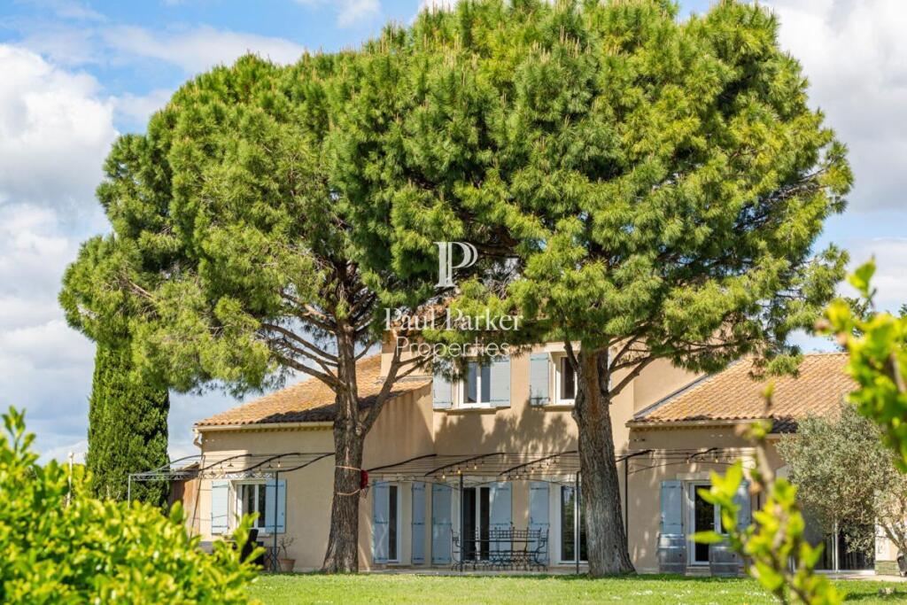 Main image of property: Provence-Alpes-Cote d'Azur, Bouches-du-Rhône, Saint-Rémy-de-Provence