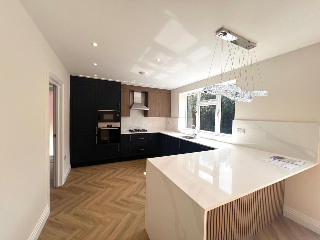 House in Reading - More