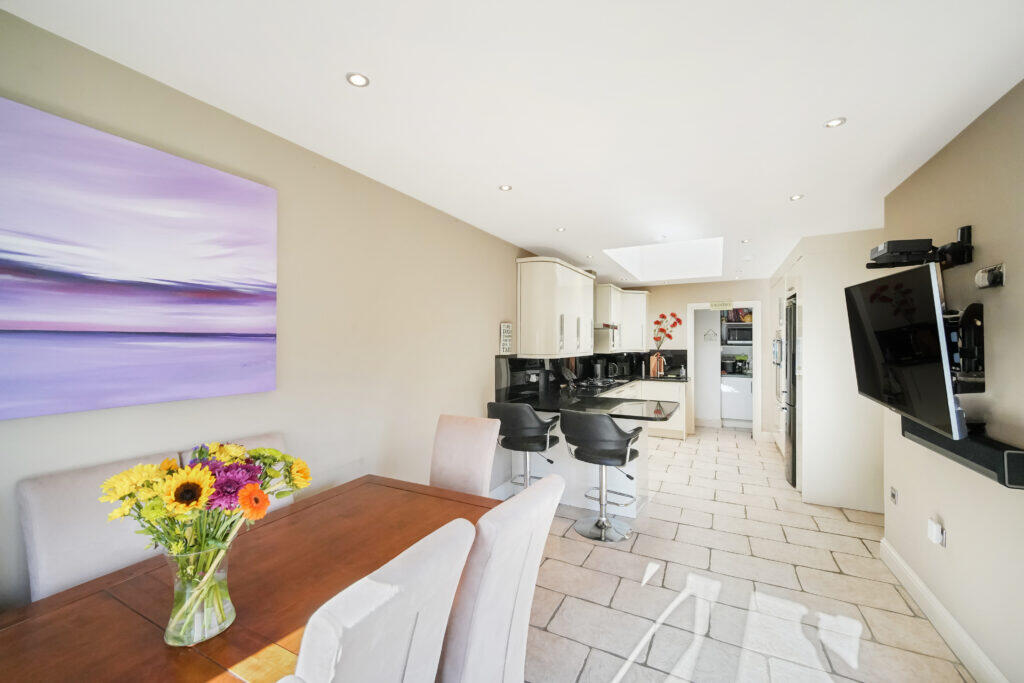 1 Roull Road, Edinburgh, EH12 7JW photo 4