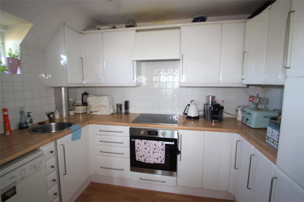 Abbeywater Court, 2 Weston Lane, Southampton, Hampshire, SO19 photo 3