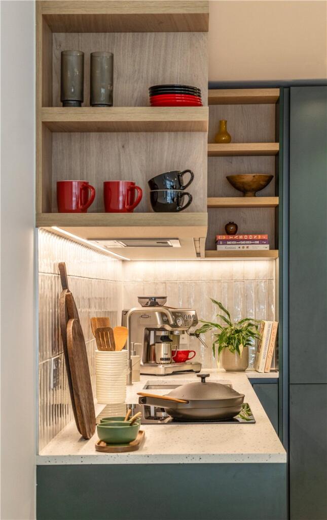 Apartment in London - View 4