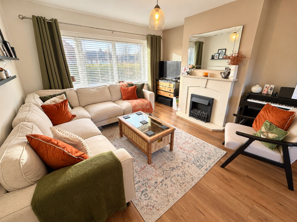 The Spinney, Pontllanfraith, NP12 photo 4