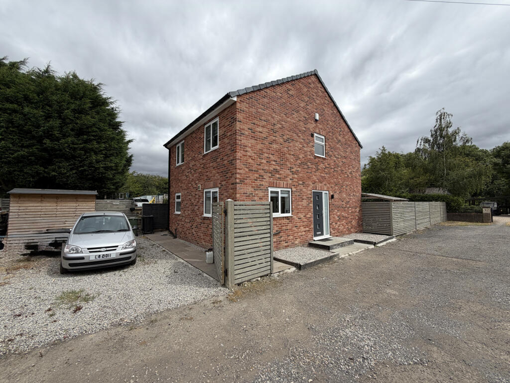 Main image of property: Main Street, East Ardsley, Wakefield, West Yorkshire