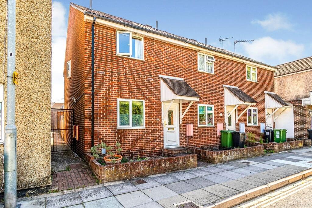 Main image of property: Twyford Avenue, Portsmouth, Hampshire, PO2