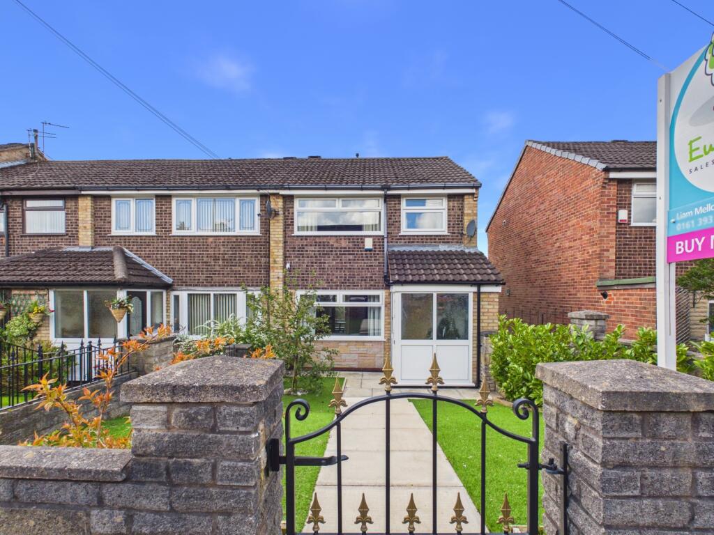 Main image of property: BAGSHAW STREET, HYDE, SK14 4TN