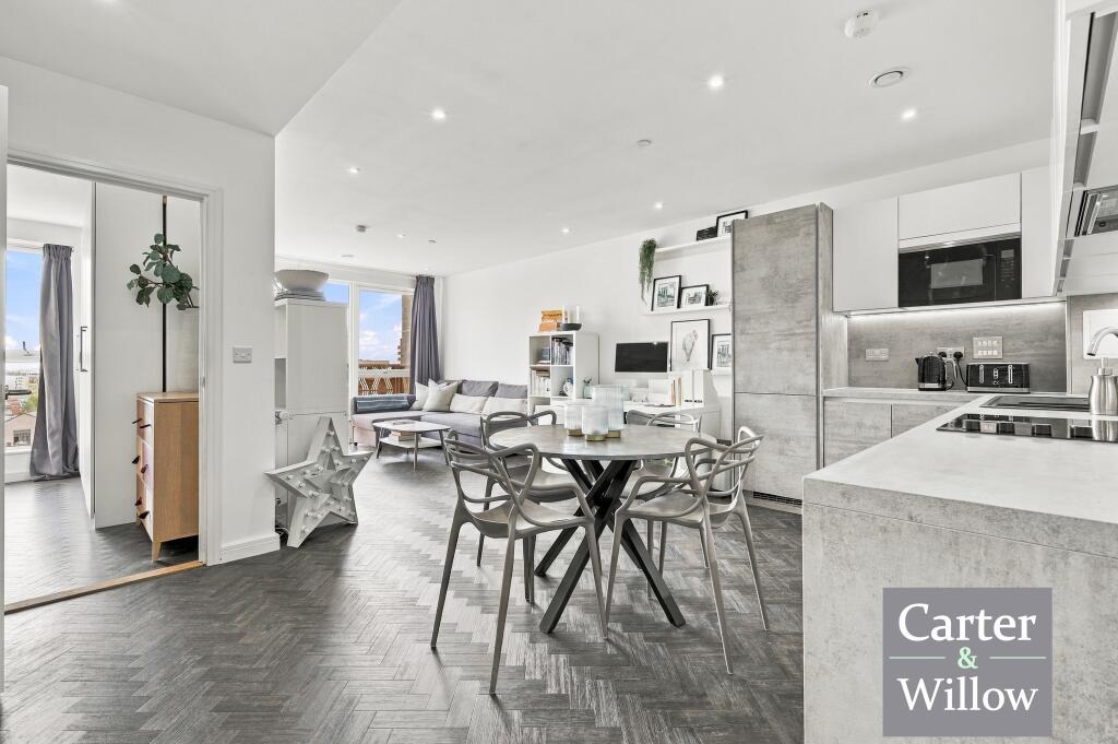 Apartment in Ilford - View 3
