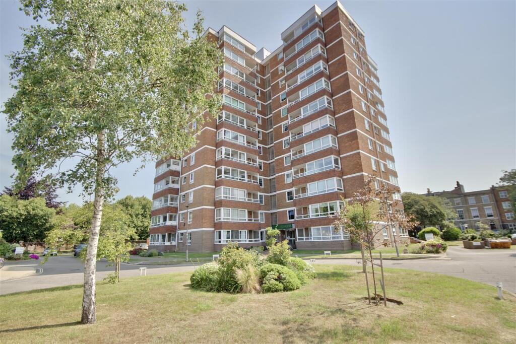Main image of property: BLOUNT ROAD, PORTSMOUTH, PO1 2TW