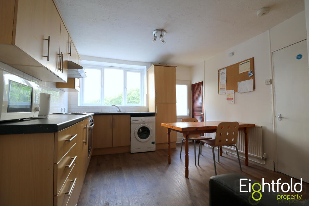 4 bedroom terraced house for rent