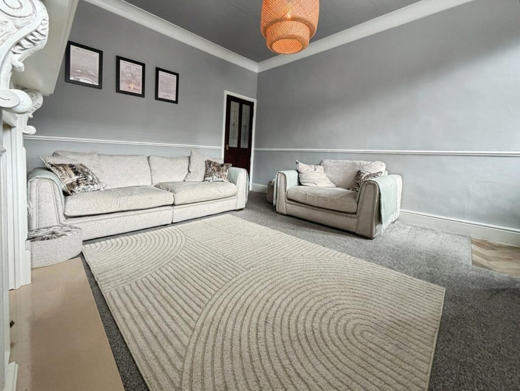 House in Bradford, Low Moor - View 4