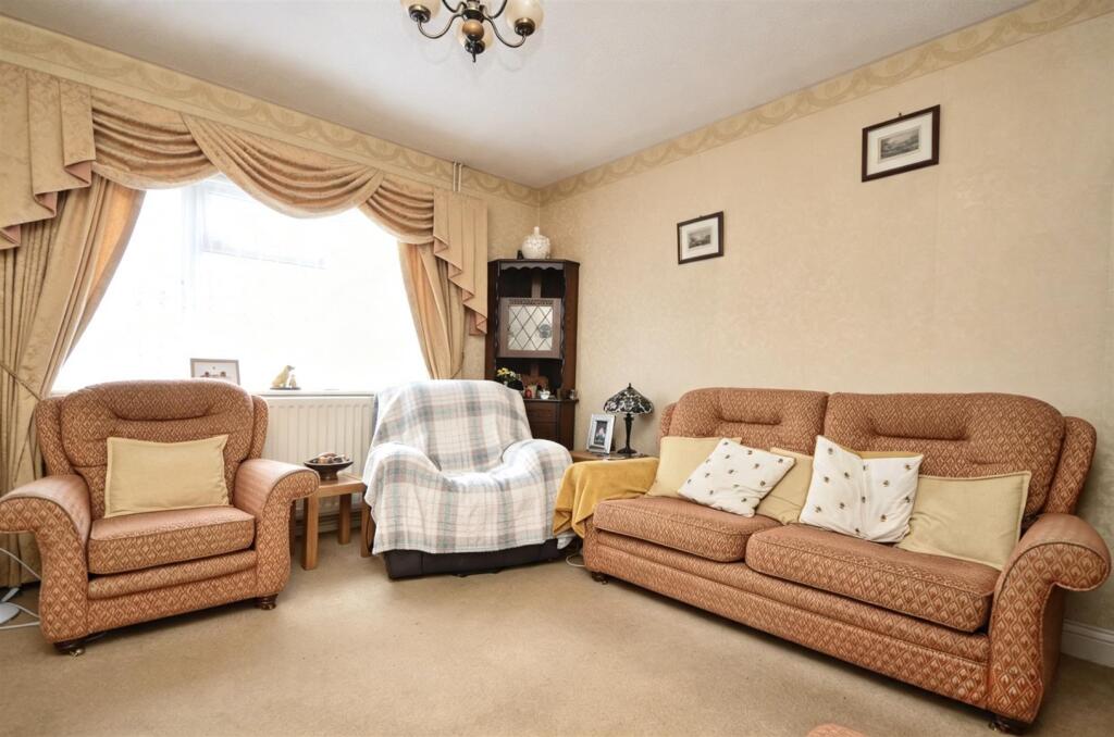 House in Bristol, Stockwood - More