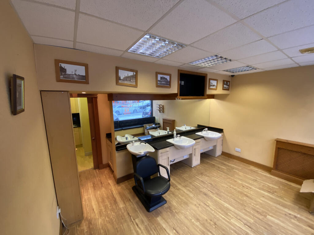 Main image of property: Shop Trading as a Barbers