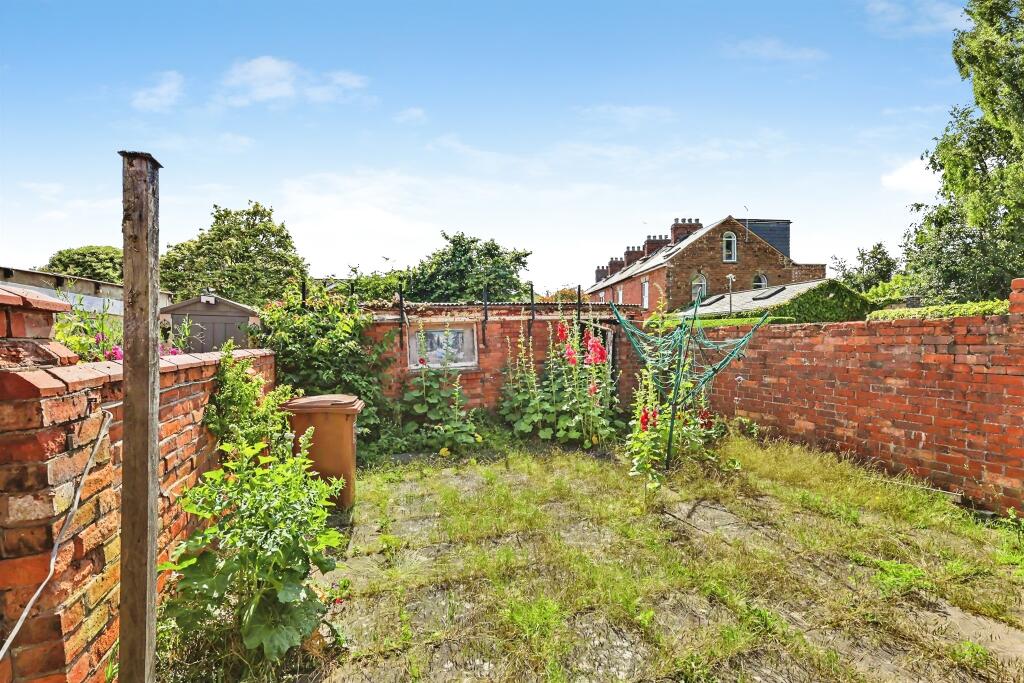 House in Northampton - More
