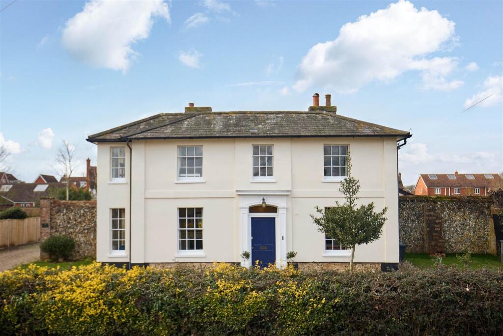 Main image of property: LONG STRATTON