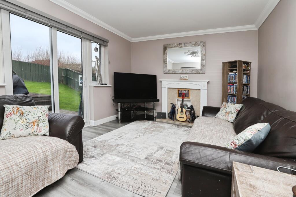 Dalbeattie Braes, Airdrie, ML6 photo 2