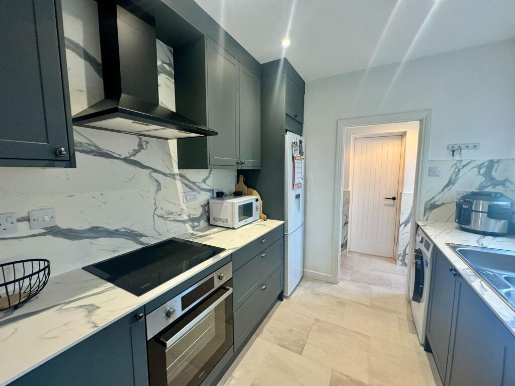 Main image of property: Beccles Road, Carlton Colville, Lowestoft, NR33 8HW