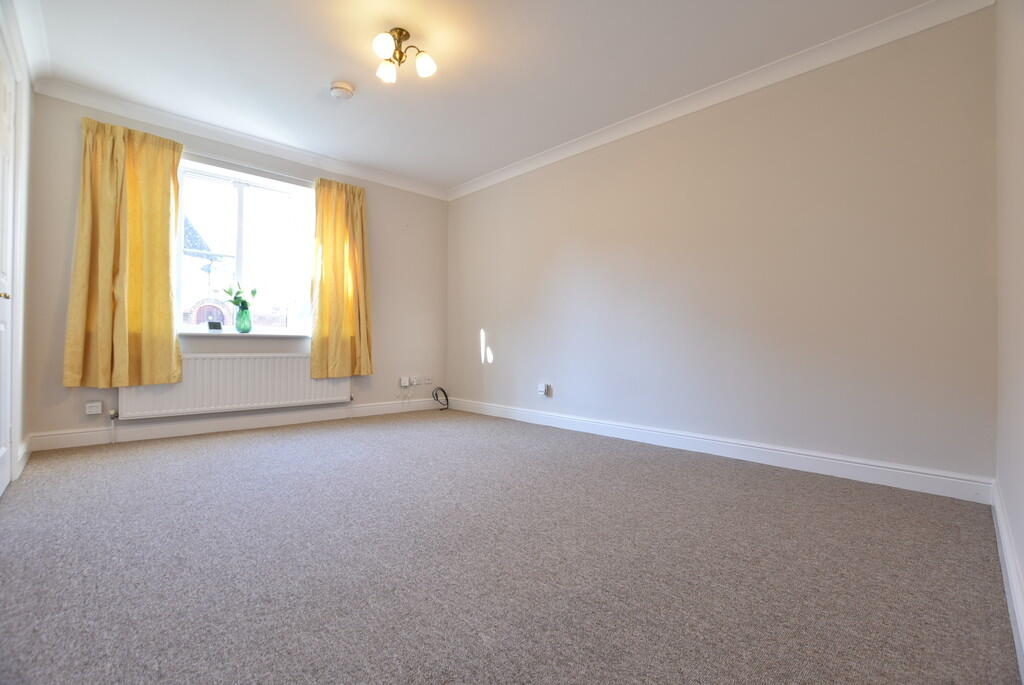 Willow Close, Sudbury photo 4
