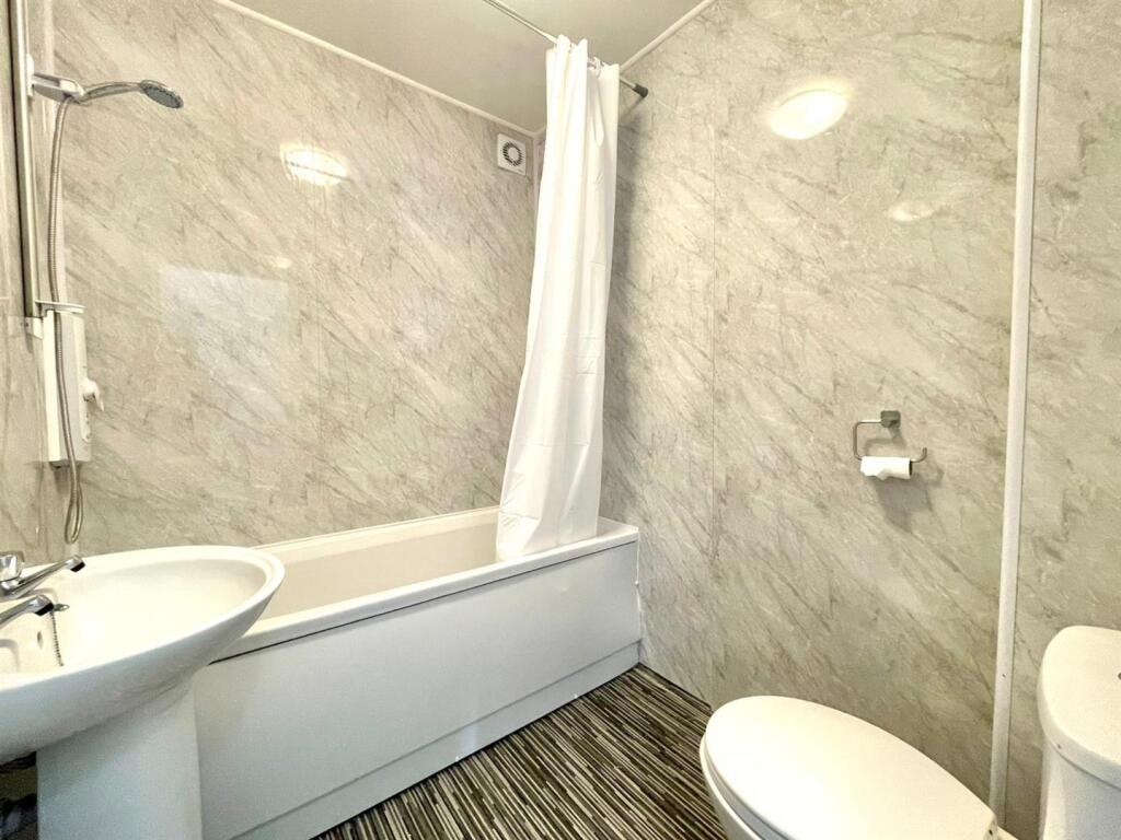 Apartment in Hornsea, East Riding of Yorkshire - View 6