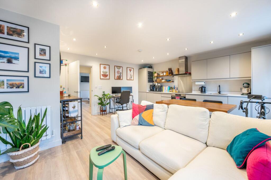 Apartment in London, Plaistow - View 3