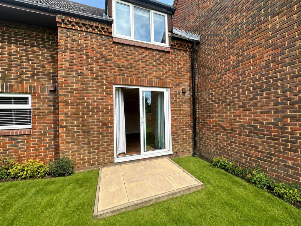 Additional image 6 of Keswick Close, St. Albans