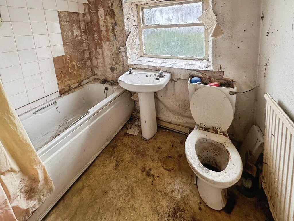House in Bury, Jericho - More