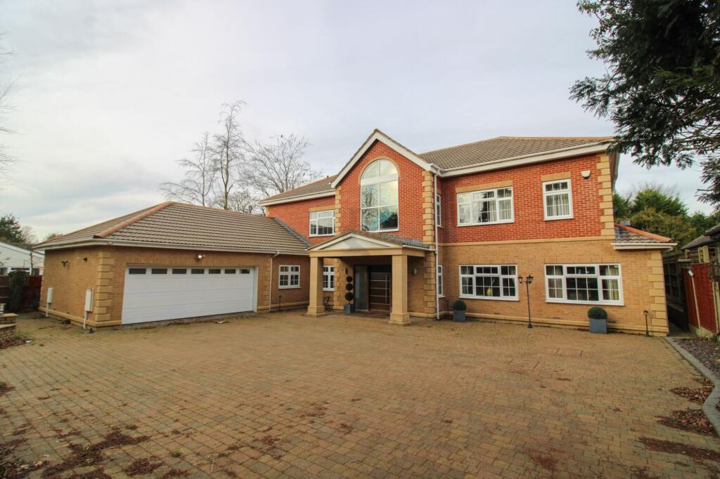 Main image of property: Manor Road, Oadby, Oadby, Leicester