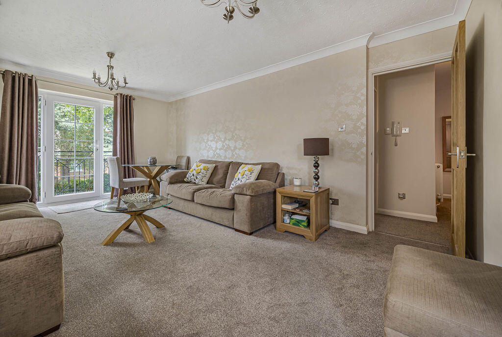 Apartment in London - View 2