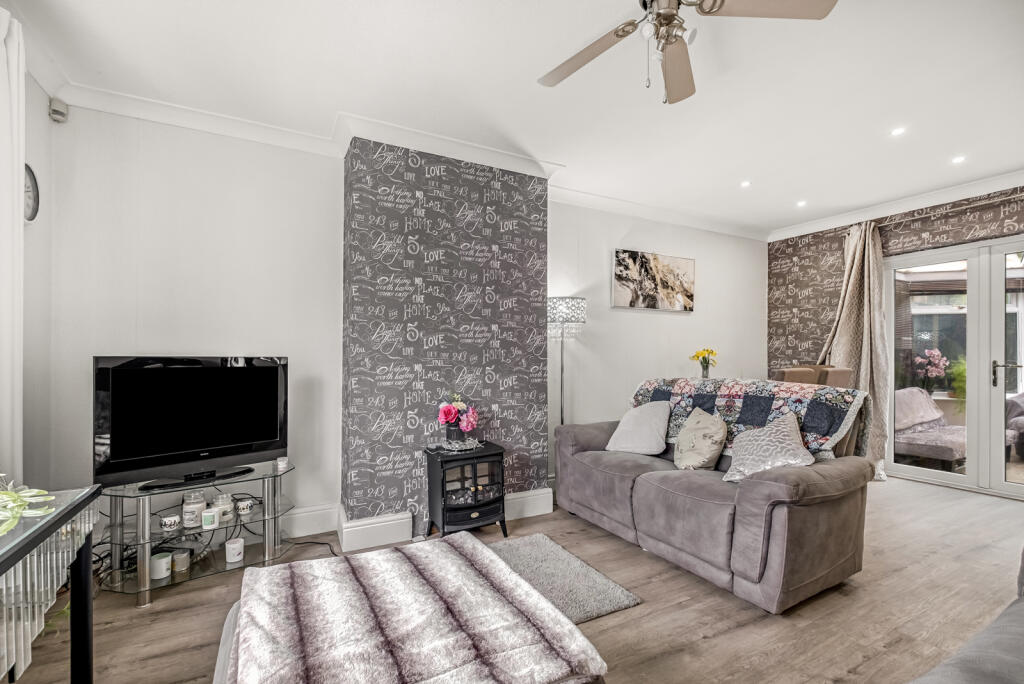 Hodder Grove, Darwen, Lancashire, BB3 photo 3