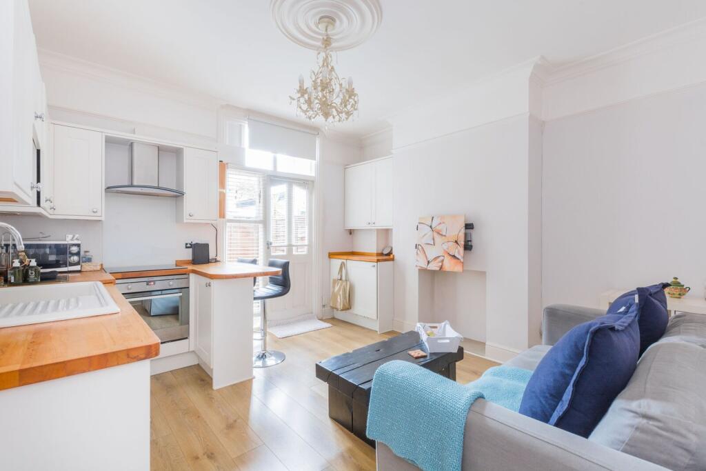 Main image of property: Archway Road, Highgate, London, N6