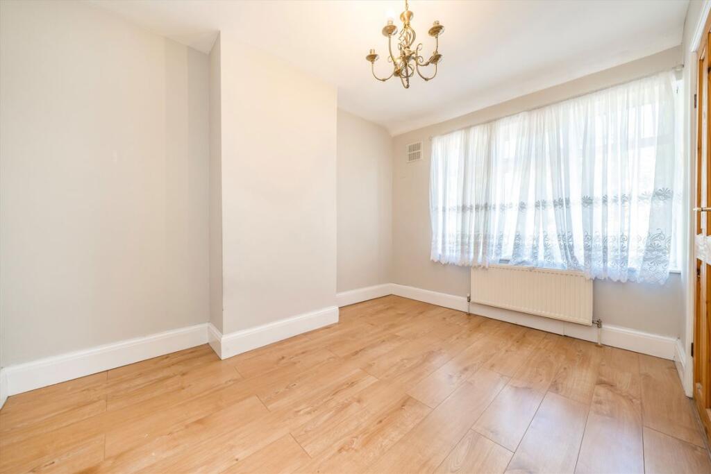 House in Southall - View 5