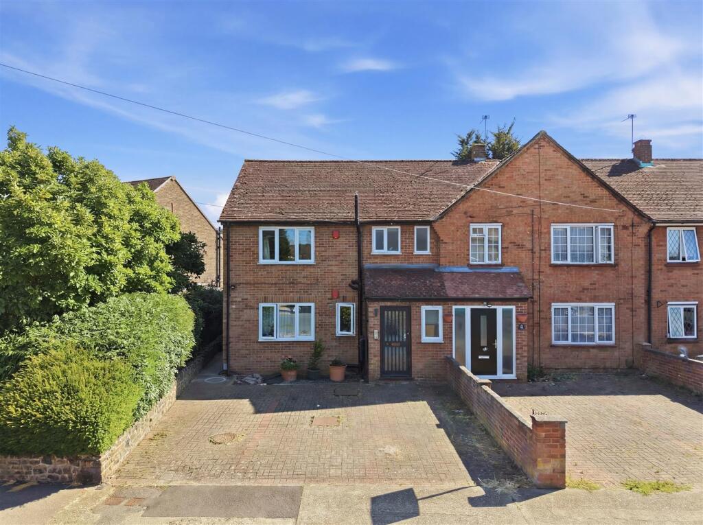 Main image of property: Park Lane, Waltham Cross