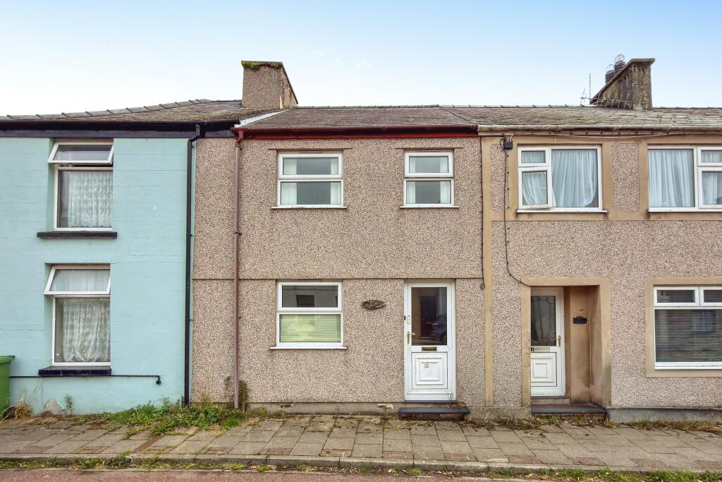 Main image of property: 17 Baptist Street, Penygroes, Caernarfon, Gwynedd LL54 6NU